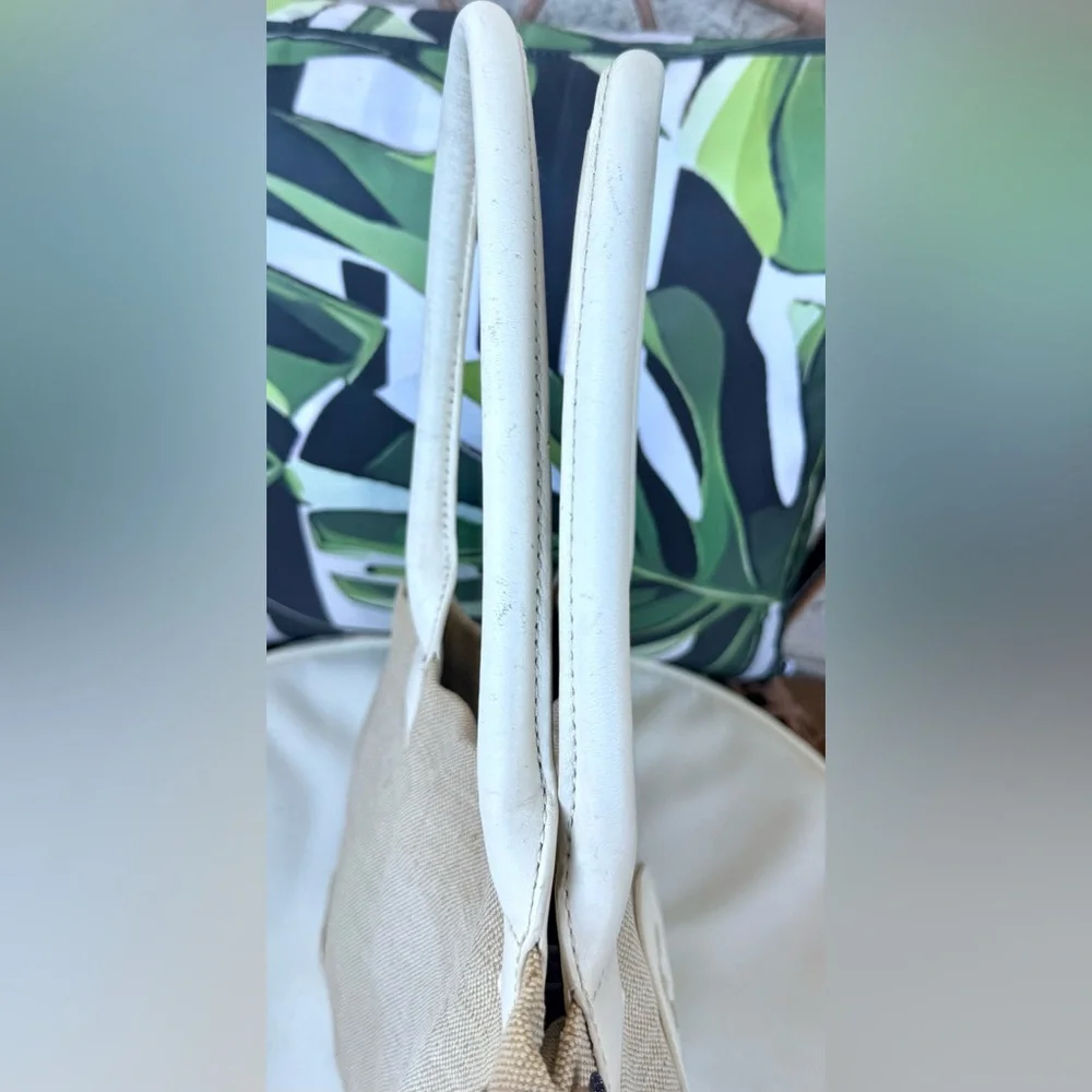 Tory Burch Hand Bag - Picture 12 of 16